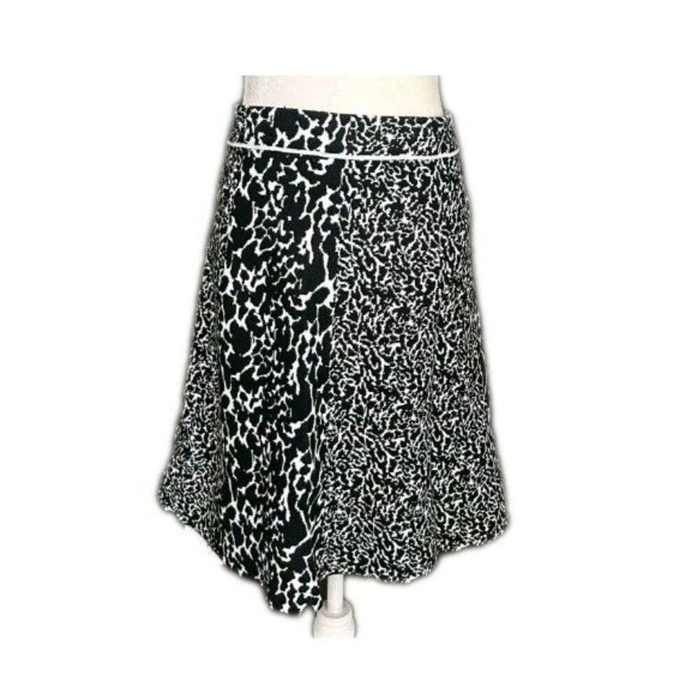 Lane Bryant Plus Skater Skirt Size 18/20 Stretch A-Line Black White Knit Pull-On